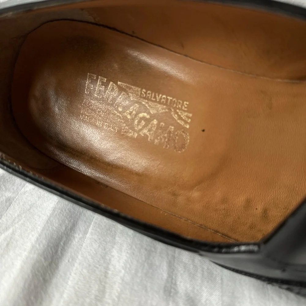 SALVATORE FERRAGAMO Black Leather Eyelash Tassel Oxford Loafers 9.5